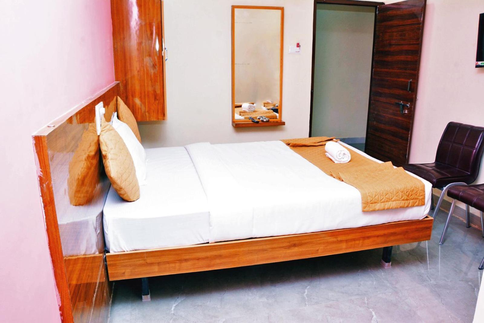 Udupi Deluxe Lodge Gulbarga Kalaburagi Ngoại thất bức ảnh