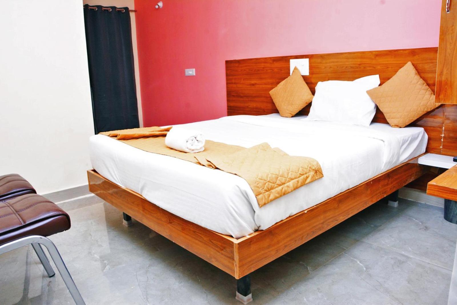 Udupi Deluxe Lodge Gulbarga Kalaburagi Ngoại thất bức ảnh