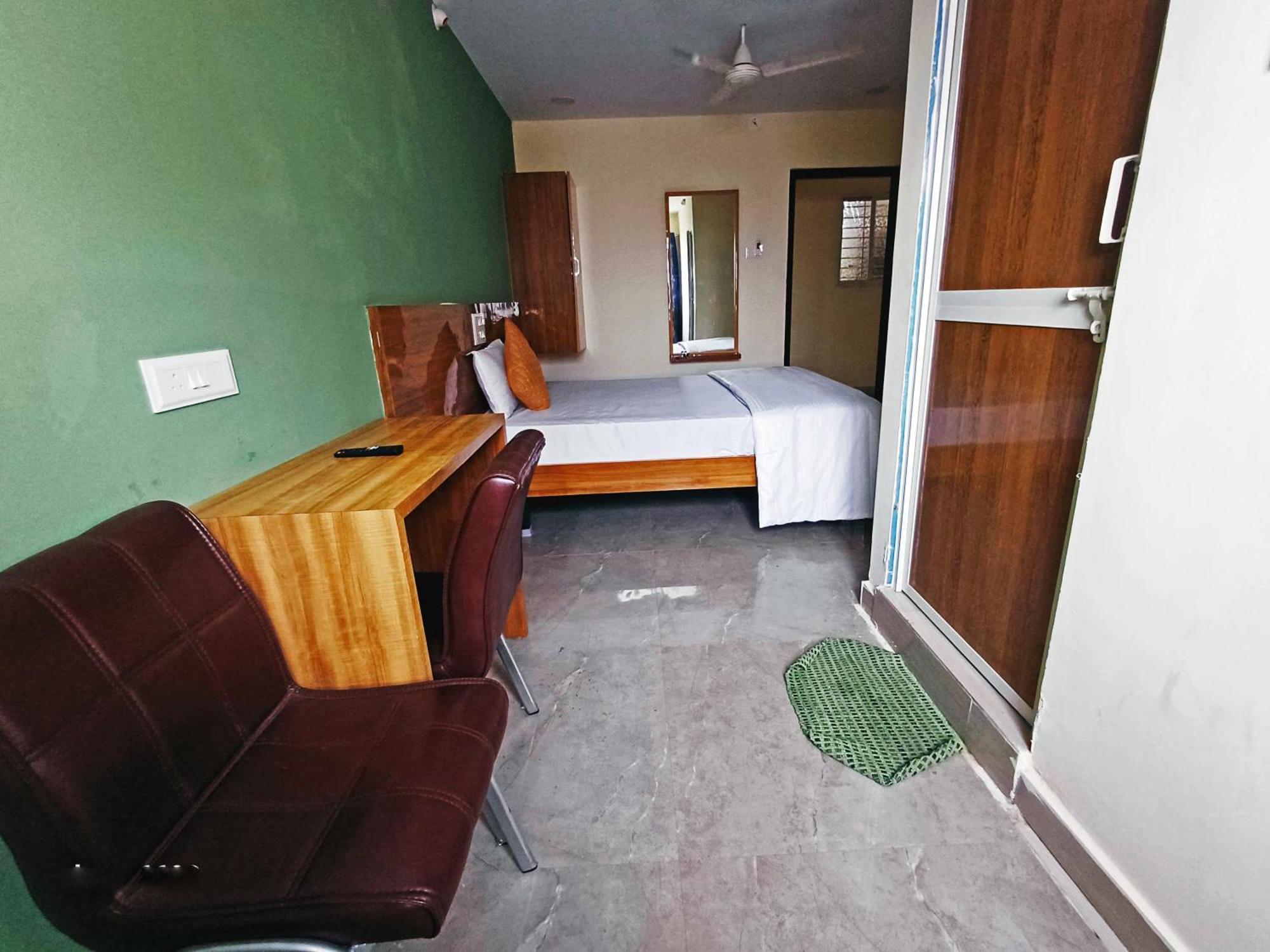 Udupi Deluxe Lodge Gulbarga Kalaburagi Ngoại thất bức ảnh