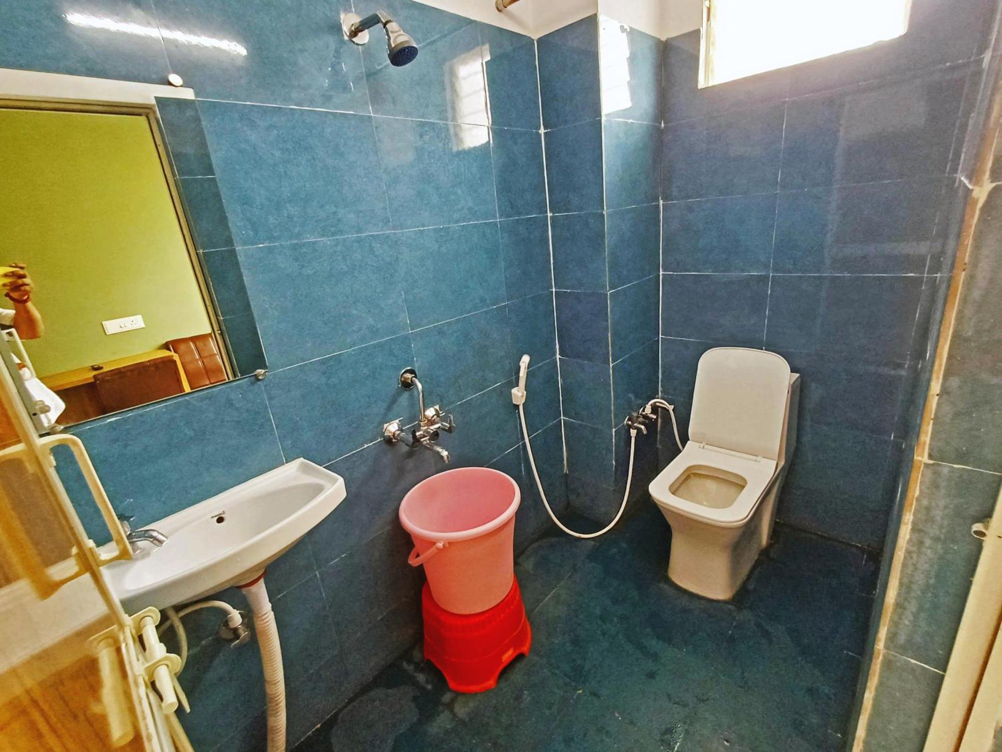 Udupi Deluxe Lodge Gulbarga Kalaburagi Ngoại thất bức ảnh